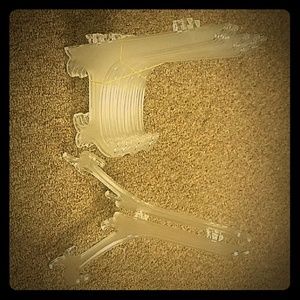 8.5" clear plastic easels